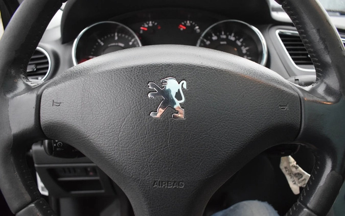 Peugeot 5008 cena 25900 przebieg: 227877, rok produkcji 2010 z Koronowo małe 466